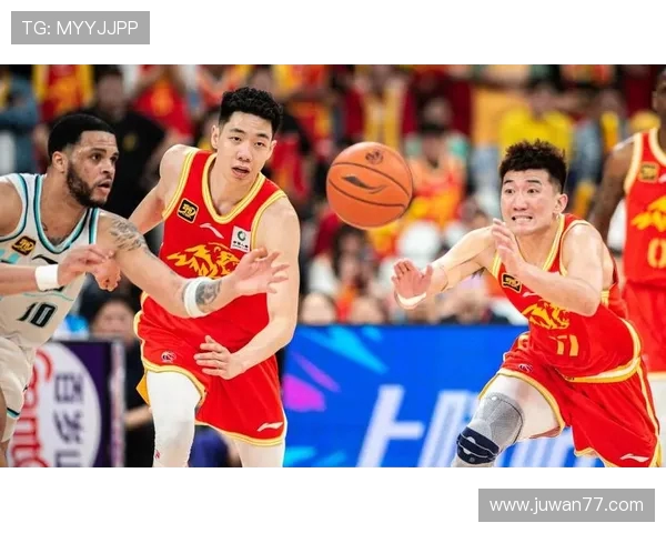 2013年青岛与辽宁篮球对决回顾及精彩瞬间分析